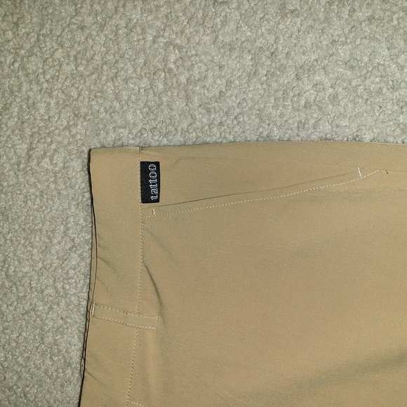 Tattoo Golf Hybrid Shorts - Picture 2 of 7